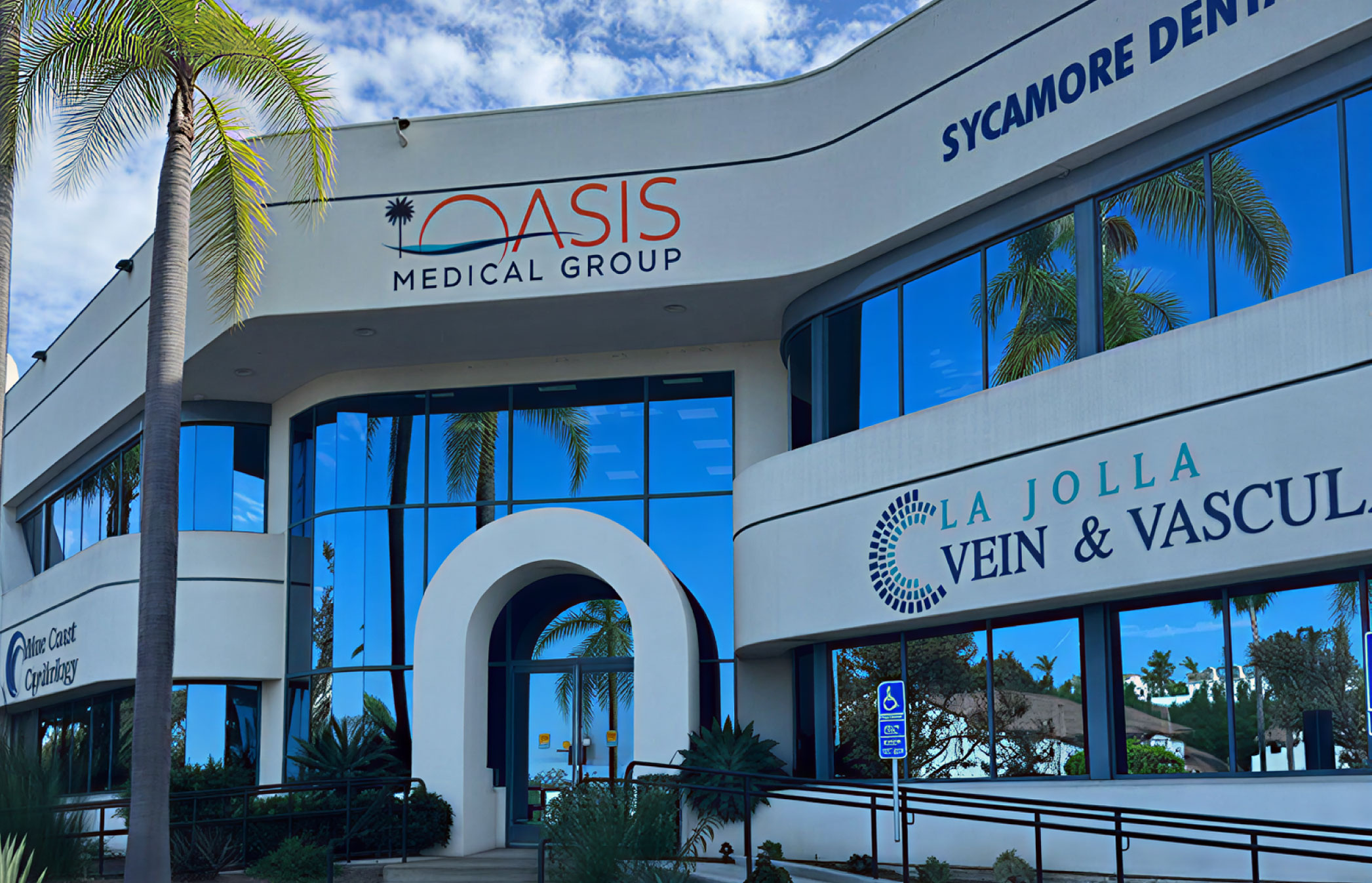 Oasis Medical Group clinic in Vista, CA — facility photo 1 of 34