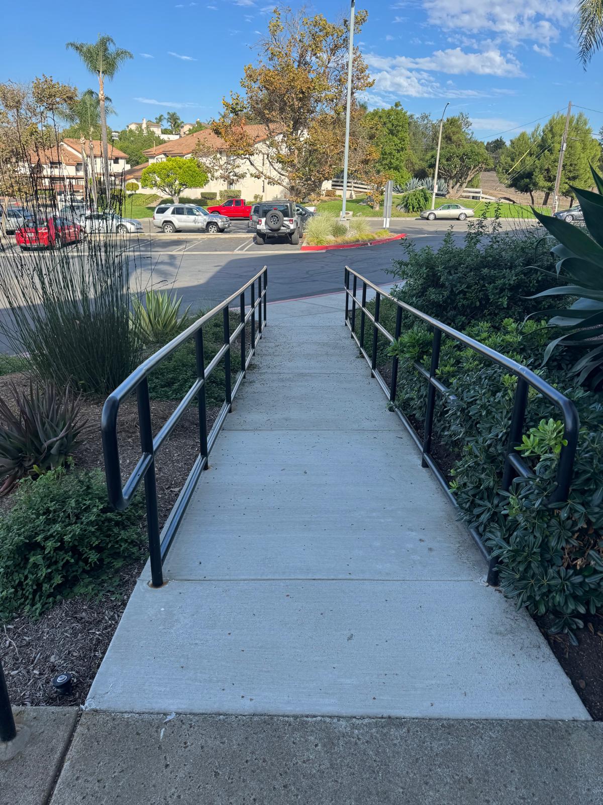 Oasis Medical Group clinic in Vista, CA — facility photo 6 of 34