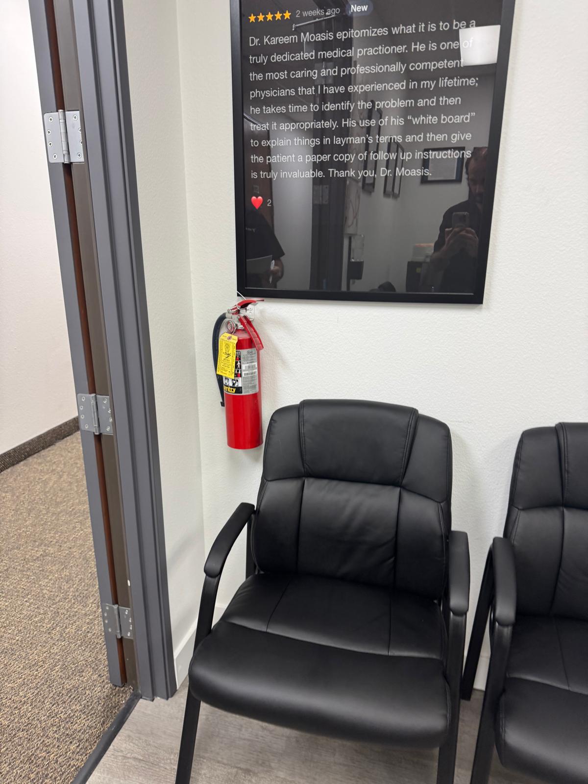 Oasis Medical Group clinic in Vista, CA — facility photo 16 of 34
